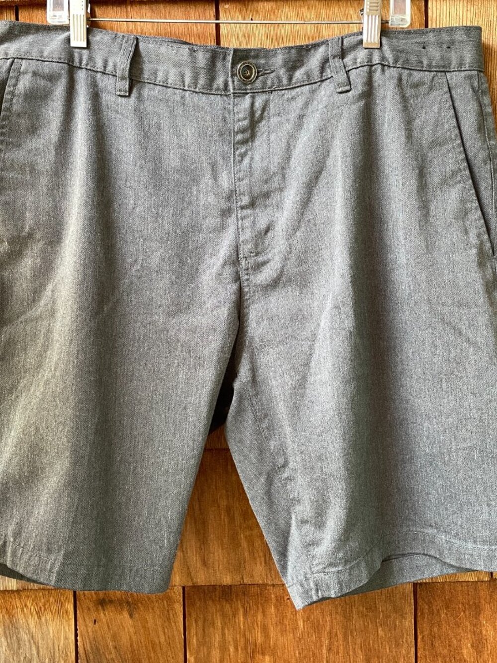 EUC RVCA Charcoal Gray Week-End Flat Front Chino Shorts in Men's 38